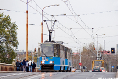 Konstal 105Na #2423 + #2402